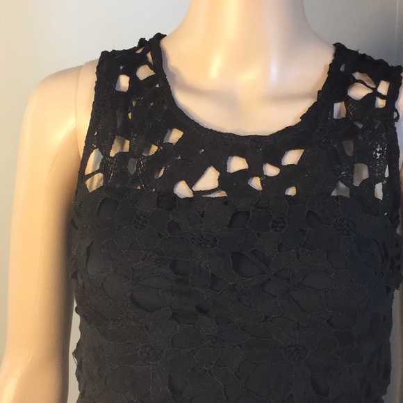 PENELOPE TREE LACY SLEEVELESS MIDI DRESS, PLUS - Picture 2 of 8